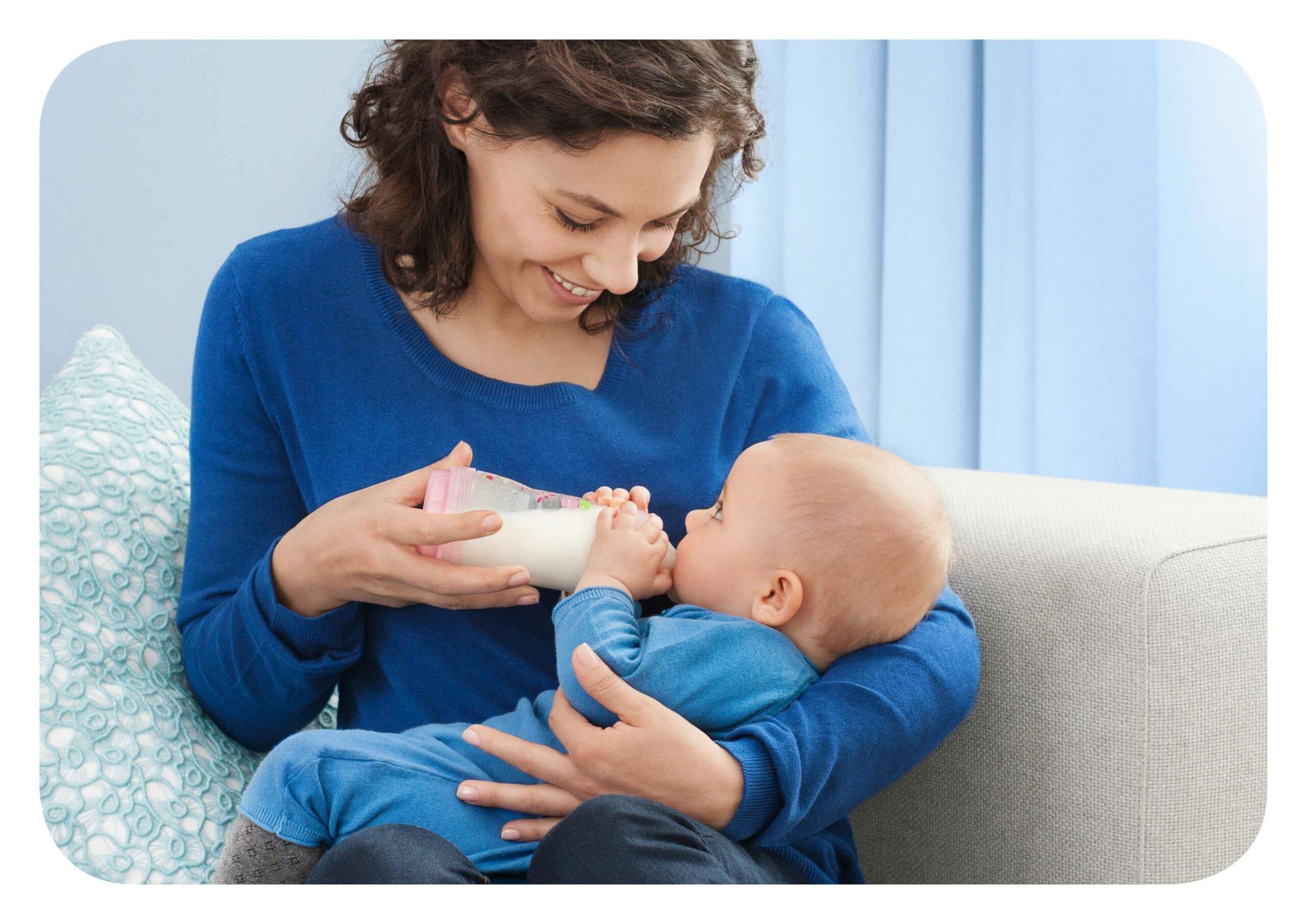 How to Transition From Breastfeeding to Bottle