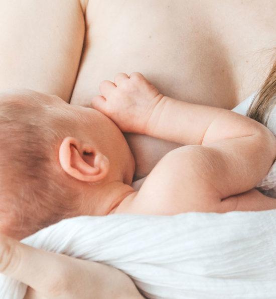 Easy Ways To Start Pumping When Breastfeeding